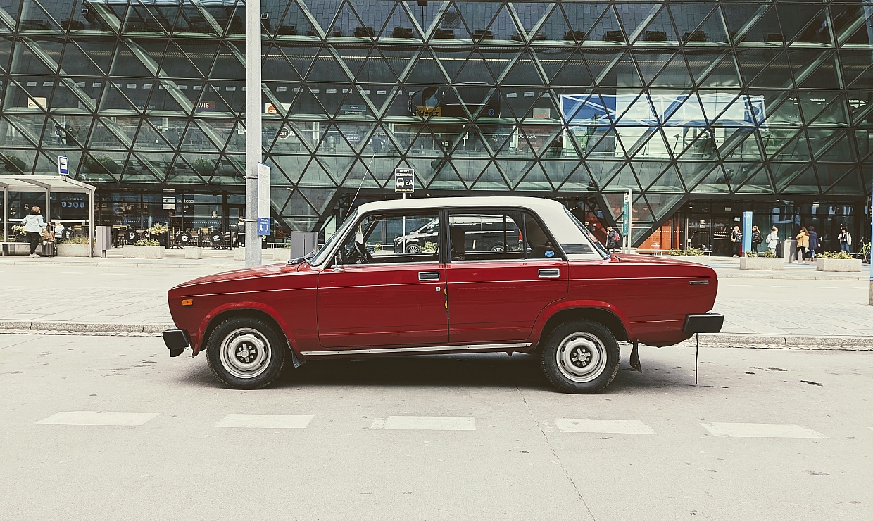 airport, krakow, communism tour, communist cars - AIRPORT TAXI PRANK